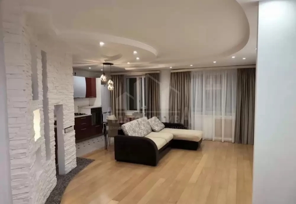 
  Продается 2-комн. квартира 70 м². Фото 1.