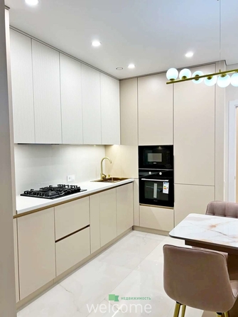 
  Продается 2-комн. квартира 57 м², в ЖК Высота, литер 2.1. Фото 1.