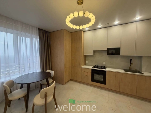 
  Продается 2-комн. квартира 58 м². Фото 1.