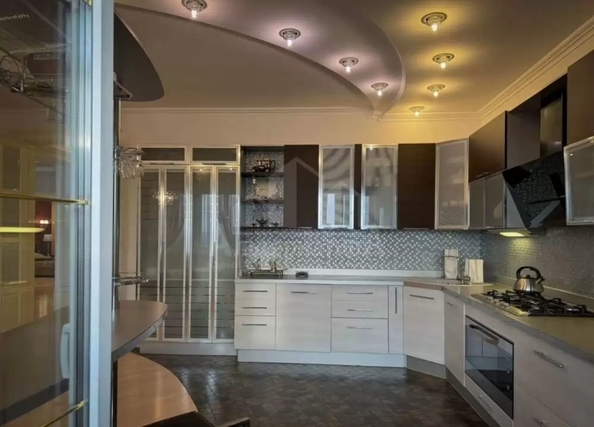 
  Продается 3-комн. квартира 200 м². Фото 13.