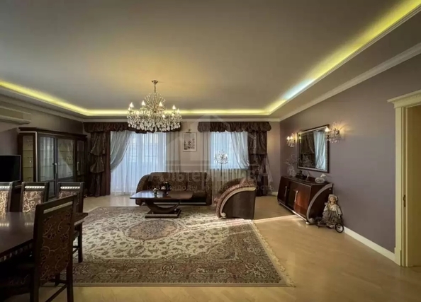 
  Продается 3-комн. квартира 200 м². Фото 23.