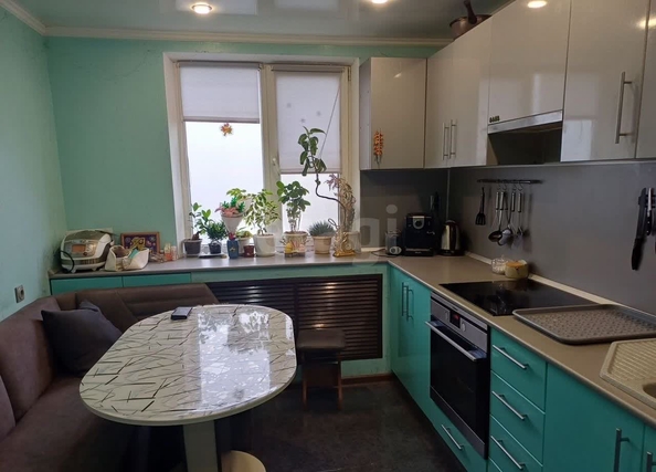 
  Продается 4-комн. квартира 74 м². Фото 1.