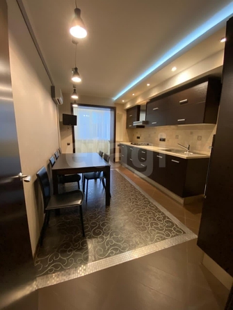 
  Продается 3-комн. квартира 130 м². Фото 1.
