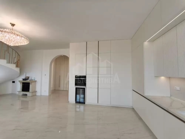 
  Продается 3-комн. квартира 198.2 м². Фото 5.