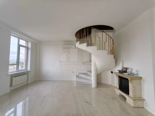 
  Продается 3-комн. квартира 198.2 м². Фото 9.