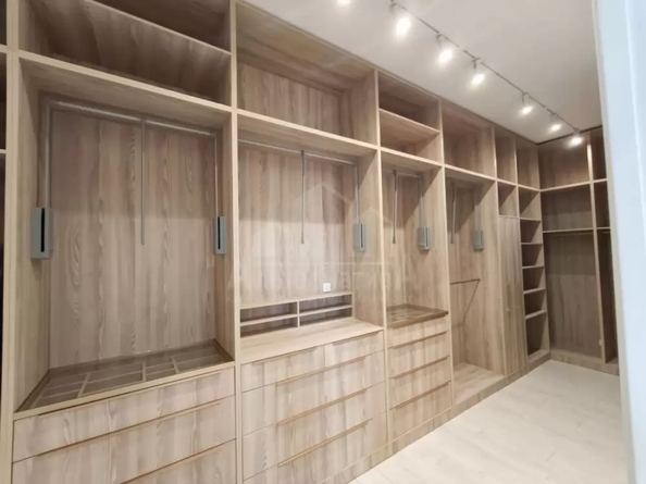 
  Продается 3-комн. квартира 198.2 м². Фото 23.