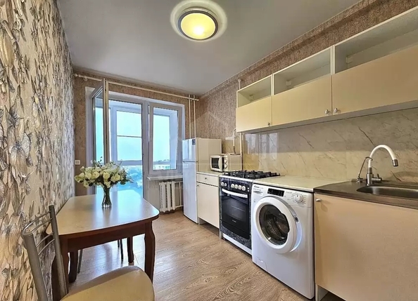 
  Продается 3-комн. квартира 65.2 м². Фото 1.