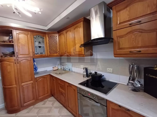 
  Продается 3-комн. квартира 72 м². Фото 1.