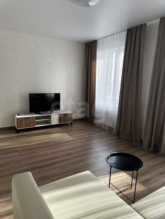 
  Сдается 2-комн. квартира 62 м². Фото 1.