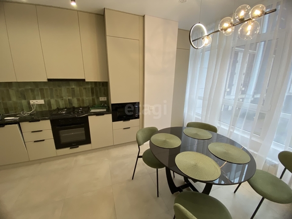 
  Продается 2-комн. квартира 60 м², в ЖК Высота, литер 2.1. Фото 2.