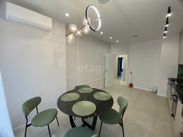 
  Продается 2-комн. квартира 60 м², в ЖК Высота, литер 2.1. Фото 7.