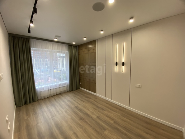 
  Продается 2-комн. квартира 60 м², в ЖК Высота, литер 2.1. Фото 10.