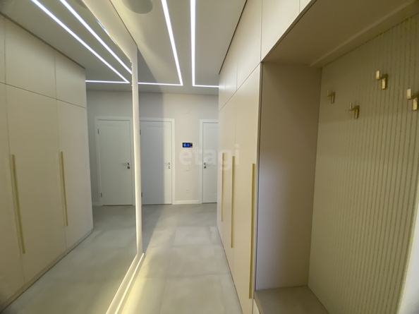 
  Продается 2-комн. квартира 60 м², в ЖК Высота, литер 2.1. Фото 18.