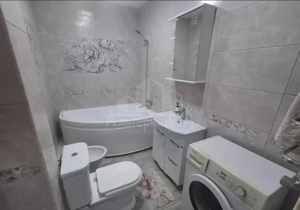 
  Продается 2-комн. квартира 57 м². Фото 4.