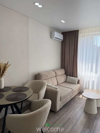 
  Продается 2-комн. квартира 65 м². Фото 1.
