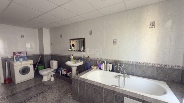 
  Продается 4-комн. квартира 138.3 м². Фото 17.