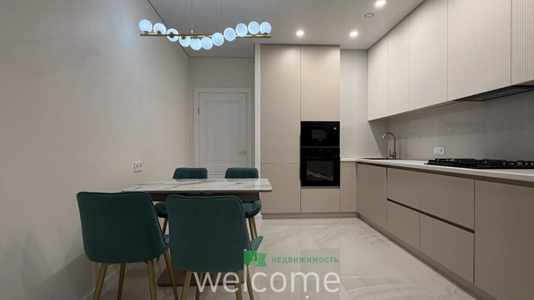
  Продается 2-комн. квартира 62 м², в ЖК Высота, литер 4.1. Фото 1.