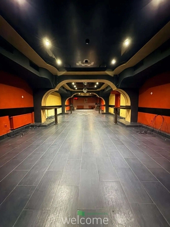 
  Сдается универсальное помещение 350 м². Фото 1.