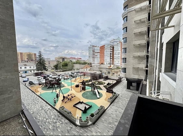 
  Продается 3-комн. квартира 101.7 м². Фото 2.