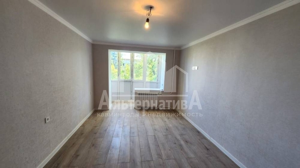 
   Продам 1-комнатную, 37 м², Андрея Губина ул

. Фото 4.