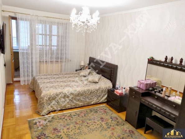 
  Продается 3-комн. квартира, 74 м², Орджоникидзе ул
. Фото 6.