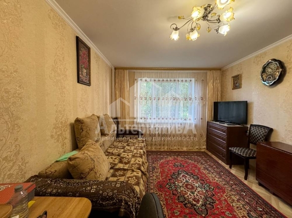 
  Продается 2-комн. квартира, 57 м², Кирова ул
. Фото 3.