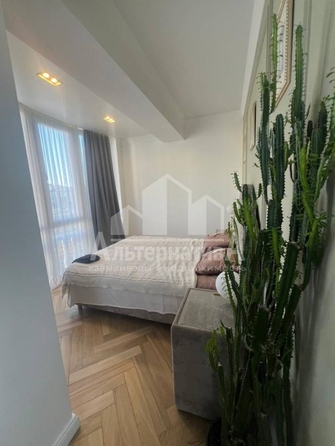
  Продается 2-комн. квартира, 60 м², Островского ул
. Фото 7.