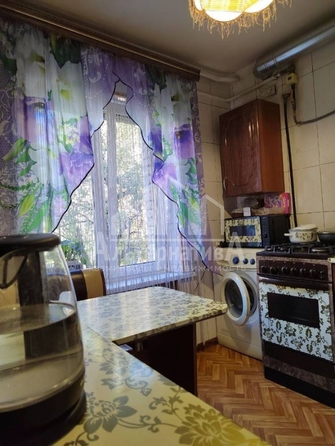 
   Продам 3-комнатную, 54 м², Широкая ул

. Фото 9.