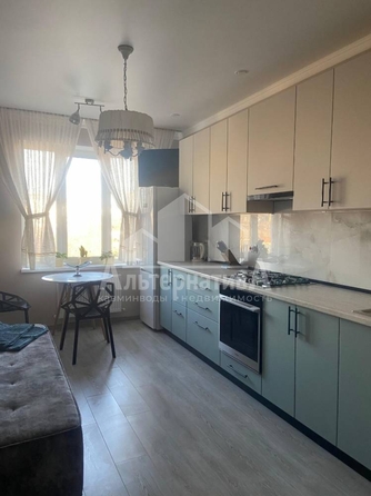 
   Продам 1-комнатную, 47 м², Замковая ул

. Фото 3.