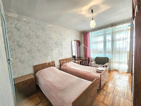 
   Продам 2-комнатную, 48.4 м², Велинградская ул

. Фото 4.