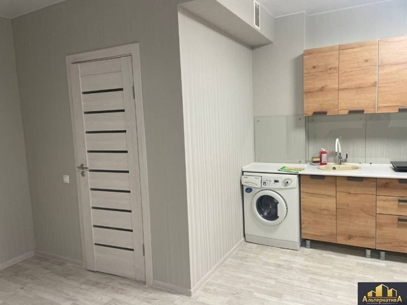 
  Продается 1-комн. квартира, 40 м², Окопная ул
. Фото 5.