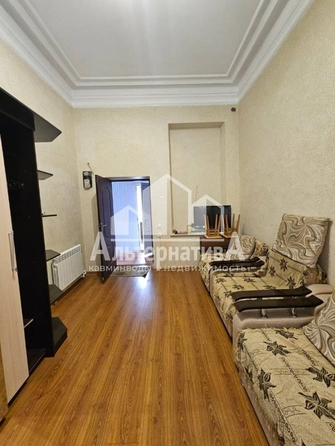 
  Продается 2-комн. квартира, 39 м², Шаляпина ул
. Фото 2.
