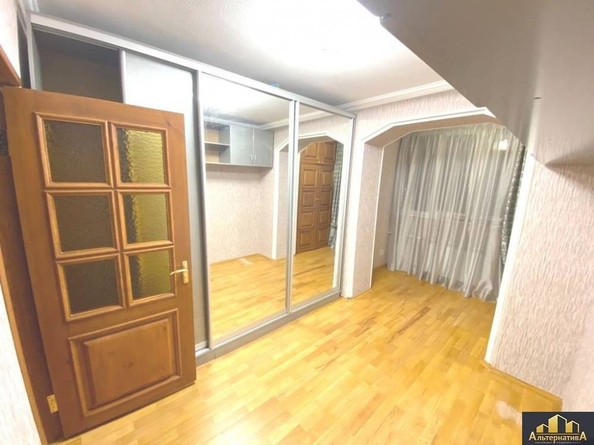 
  Продается 4-комн. квартира 93.2 м². Фото 4.