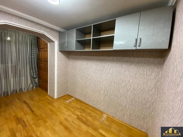 
   Продам 4-комнатную, 93.2 м², Широкая ул

. Фото 5.