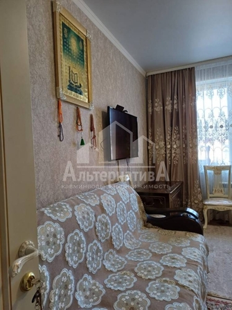 
   Продам 1-комнатную, 36 м², Азербайджанская ул

. Фото 2.