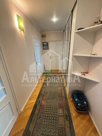 
   Продам 2-комнатную, 60 м², Андрея Губина ул

. Фото 9.