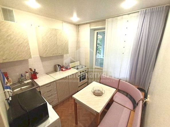 
  Продается 1-комн. квартира, 30 м², Широкая ул
. Фото 2.