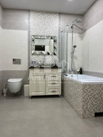 
  Продается 3-комн. квартира, 145 м², Жуковского ул
. Фото 27.