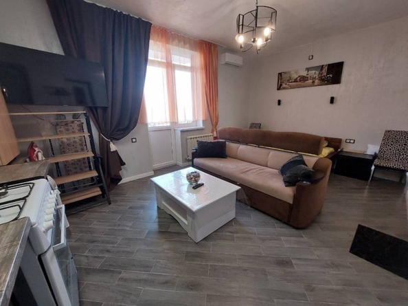 
  Продается 3-комн. квартира, 75 м², Декабристов ул
. Фото 3.