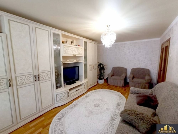 
   Продам 3-комнатную, 64 м², Калинина ул

. Фото 4.