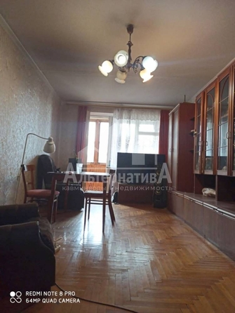 
   Продам 3-комнатную, 76 м², Ленинградская ул

. Фото 1.