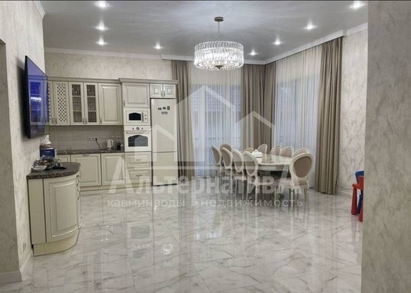 
   Продам дом, 420 м², Кисловодск

. Фото 1.