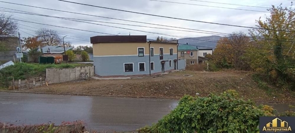 
  Продается здание 200 м². Фото 1.