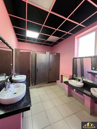 
  Сдается универсальное помещение 560 м². Фото 6.