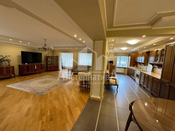 
  Продается 4-комн. квартира, 140 м², Чайковского ул
. Фото 4.