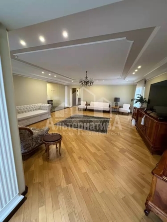 
  Продается 4-комн. квартира 140 м². Фото 1.