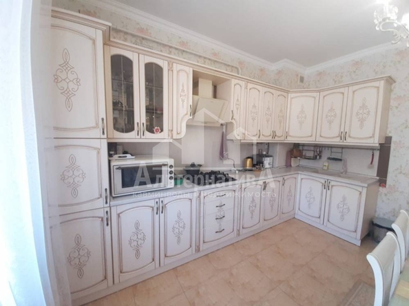 
  Продается 2-комн. квартира 97 м². Фото 1.