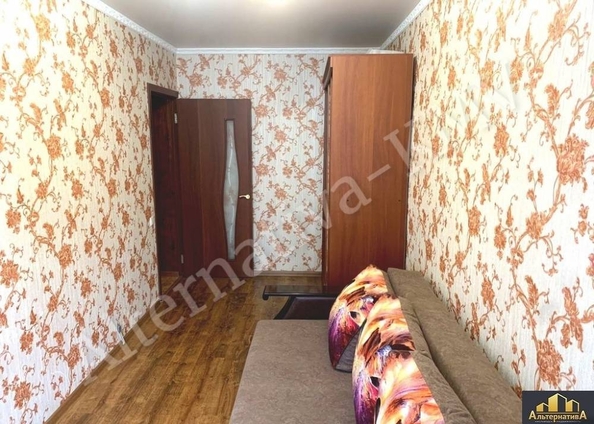 
   Продам 2-комнатную, 37 м², Широкая ул

. Фото 3.