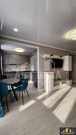 
   Продам 3-комнатную, 56.5 м², 40 лет Октября ул

. Фото 1.