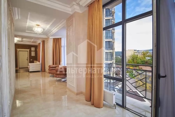 
  Продается 4-комн. квартира 200 м². Фото 5.